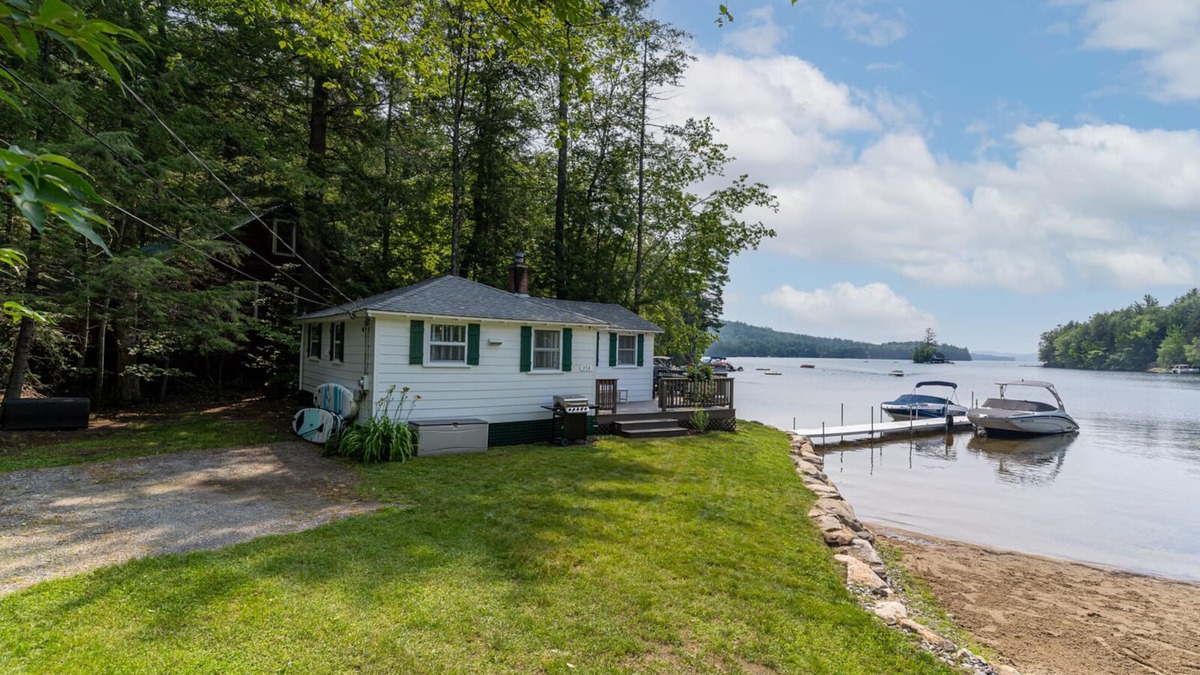 Hebron Cottage | Waterfront, dock, bring your boat