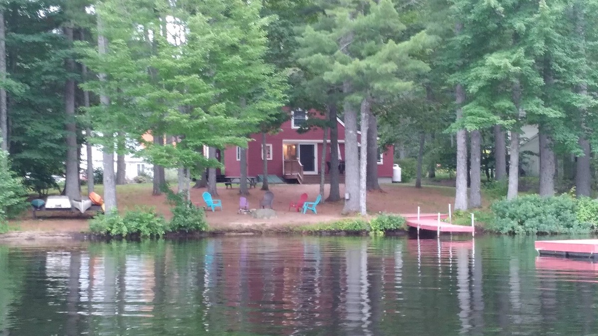 Lake Arrowhead Cottage | WATERFRONT DOG FRIENDLY 3 BR 2 BATH YEAR ROUND HOME