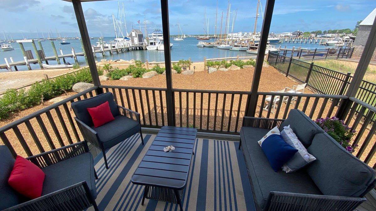 Vineyard Haven Cottage | WATERFRONT Downtown Cottage w/Beach