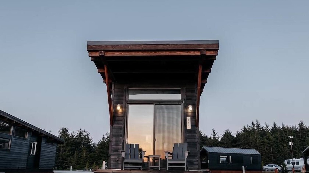 Coos Bay Cabin | Waterfront Drift Cabin - Our Drift cabin is light and airy with a spacious living room. Private bedroom with King bed, living room has large sofa sleeper. Sleeps 4.