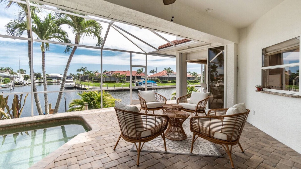 Punta Gorda House | Waterfront Elegance in Punta Gorda Isles