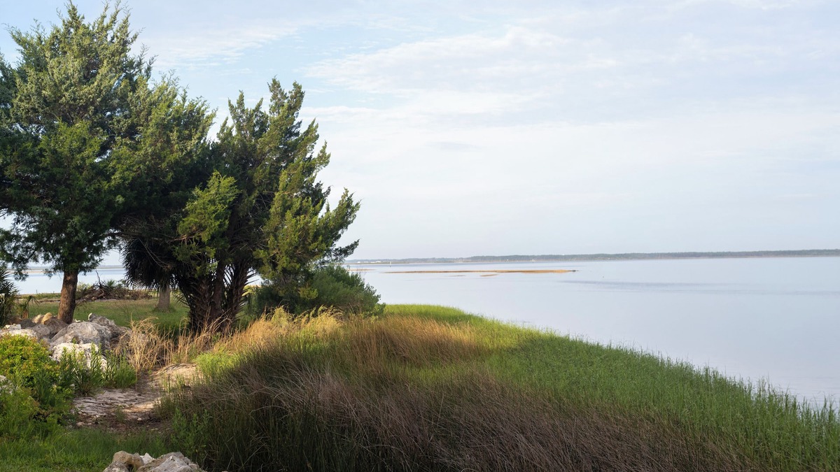 Crawfordville House | Waterfront Escape: Dock + Boat Ramp Access