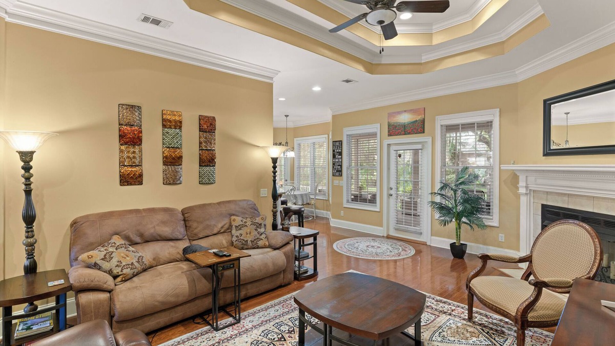Brunswick House | Waterfront Executive Home