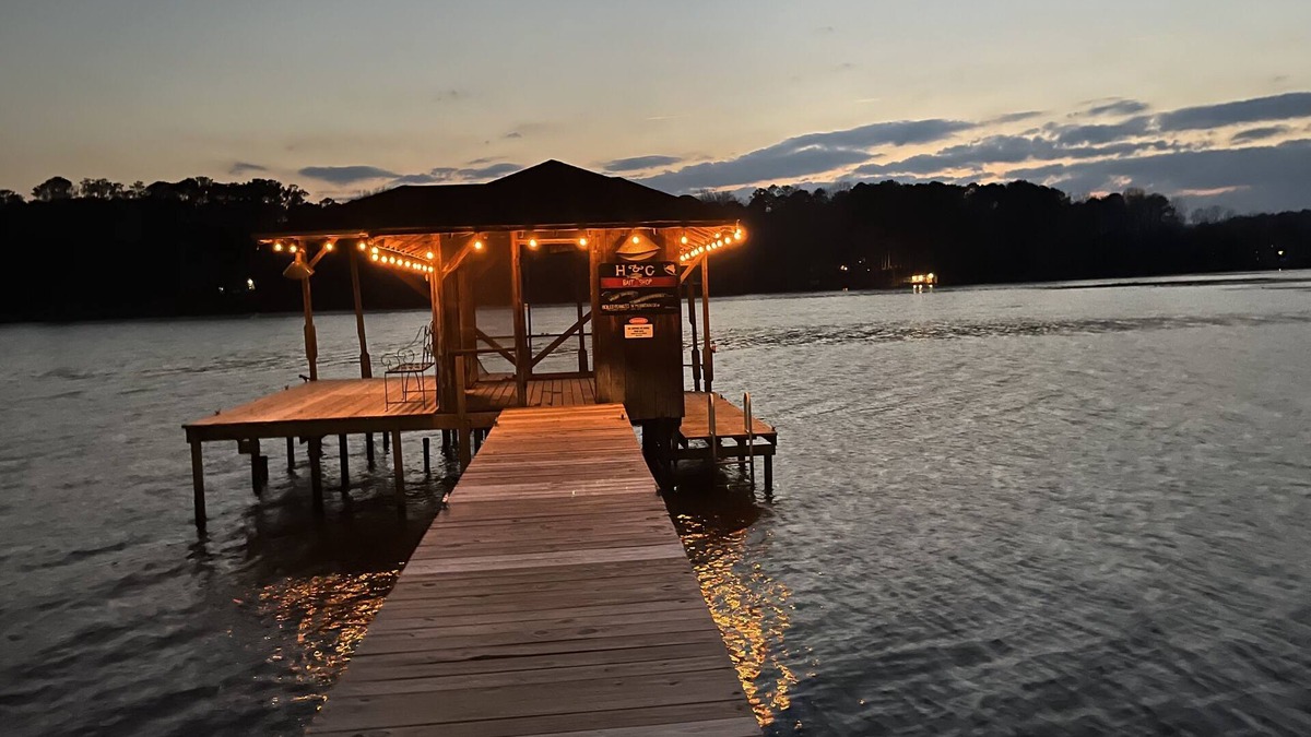Scottsboro House | WATERFRONT – Experience Lake Life and Nature with City Convenience!