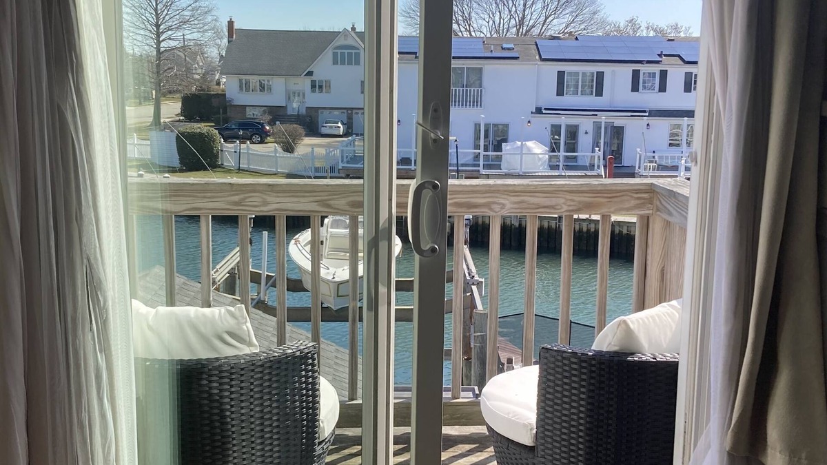 Seaford House | Waterfront Family Friendly Oasis in Seaford