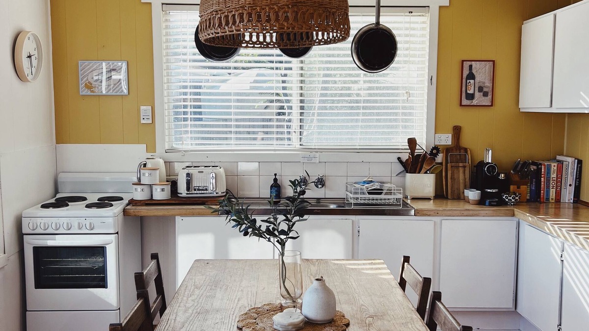 Lunawanna House | Waterfront Family Shack ‘Alkira’