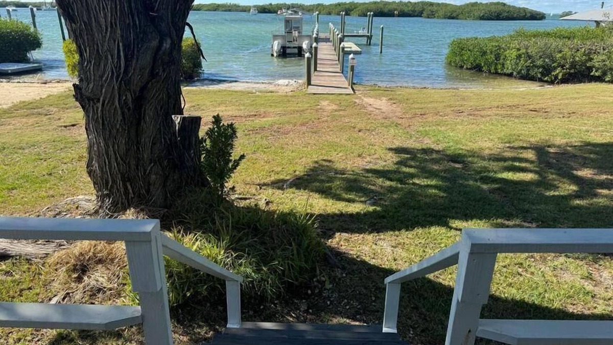 Tavernier House | Waterfront Florida Keys Cottage!