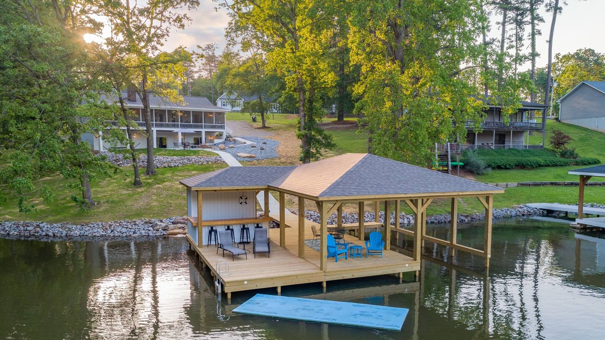 Littleton House | Waterfront-Gorgeous Views-New Boat House-Fire Pit-Much More!