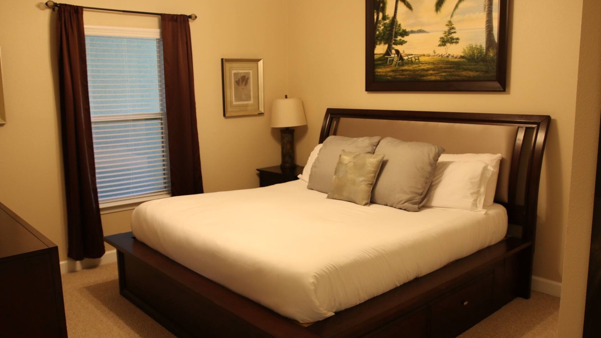 Foley Condo | Waterfront - great fishing, peaceful & quiet, yet close to Tanger Outlets & OWA
