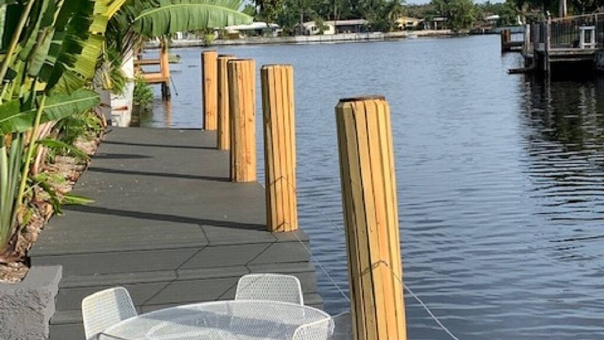 North Corals House | Waterfront Heated Pool Home Near Beach