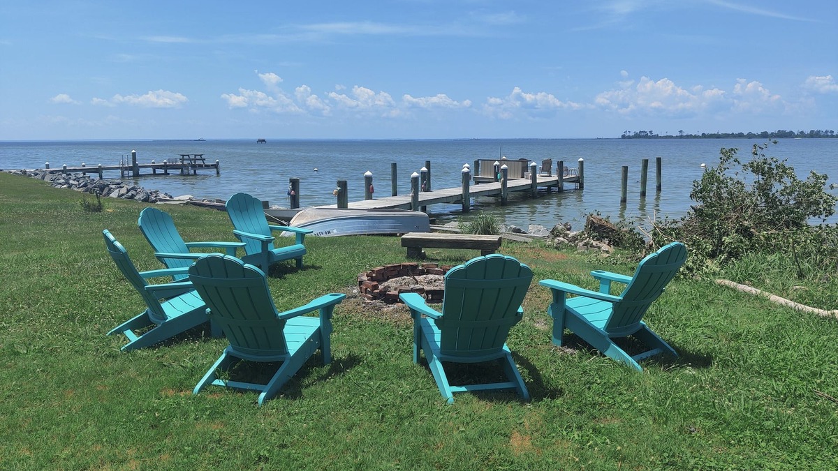 Crocheron House | Waterfront Historic "Old Bank" on Hoopers Island