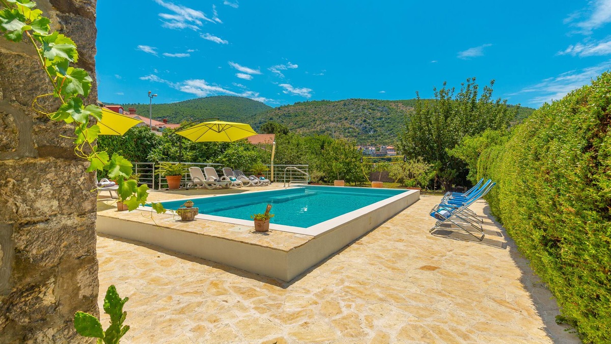 Mokosica Villa | Waterfront Historic Villa, beautiful Renaissance garden, heated swimming pool