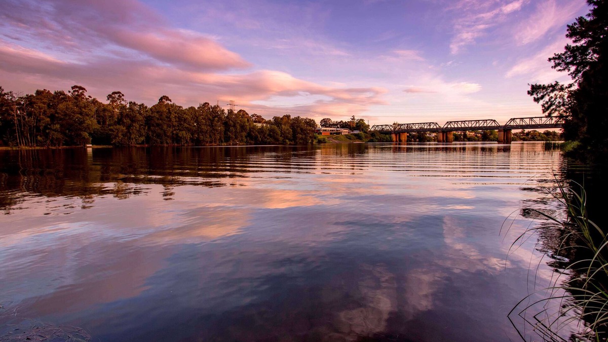 Emu Plains Apartment | Waterfront home