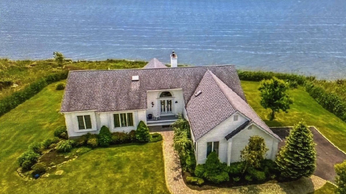 Patchogue House | Waterfront Home - Breathtaking Views of the Great South Bay & Fire Island