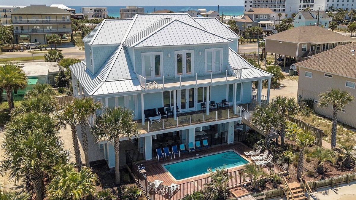 Villa Primera House | Waterfront Home -Heated Pool, Close to Restaurants and Gulf