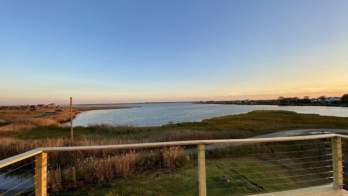 Mastic Beach House | Waterfront home with amazing views