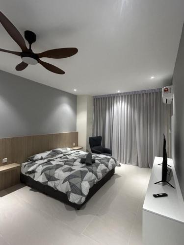 Kuching Apartment | Waterfront Homestay @ Kuching Riverine Resort
