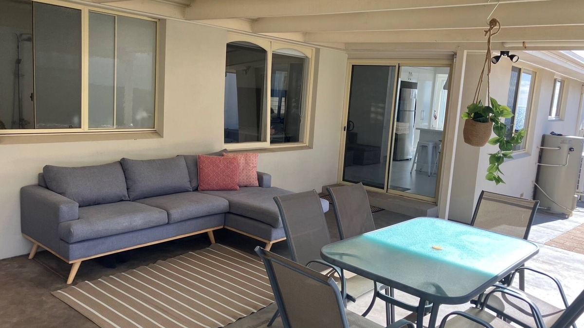 Adelaide House | Waterfront house at Hallet Cove