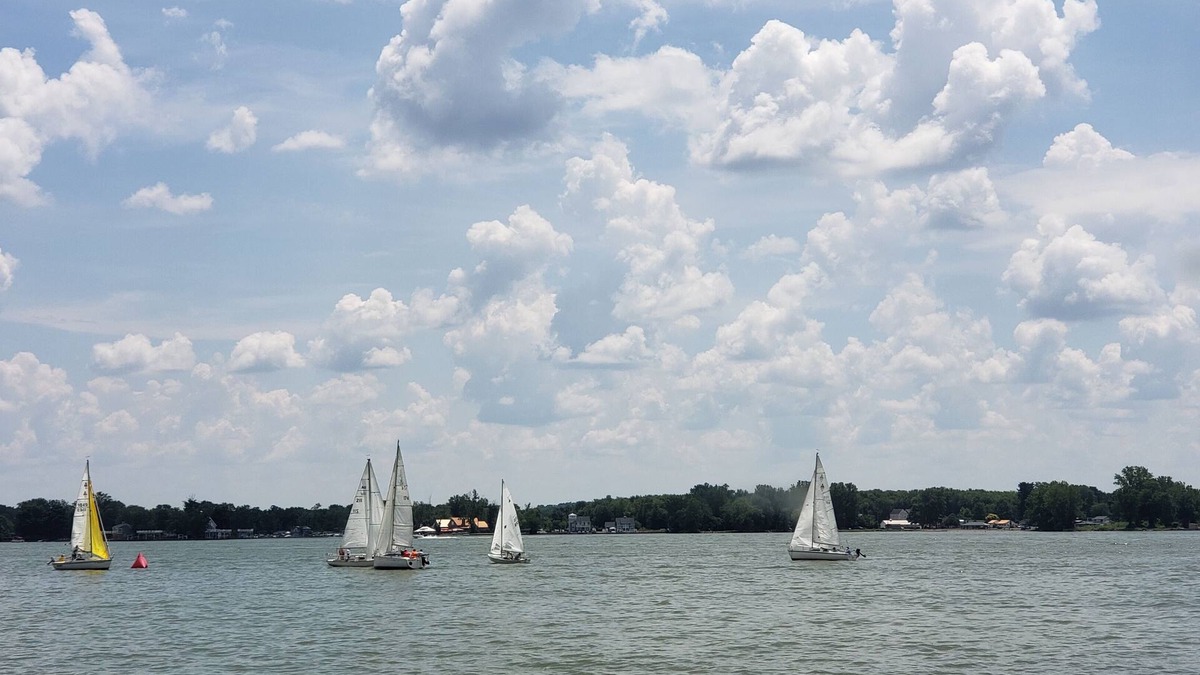 Buckeye Lake House | WATERFRONT house on Buckeye Lake Ohio with Boat Dock Available