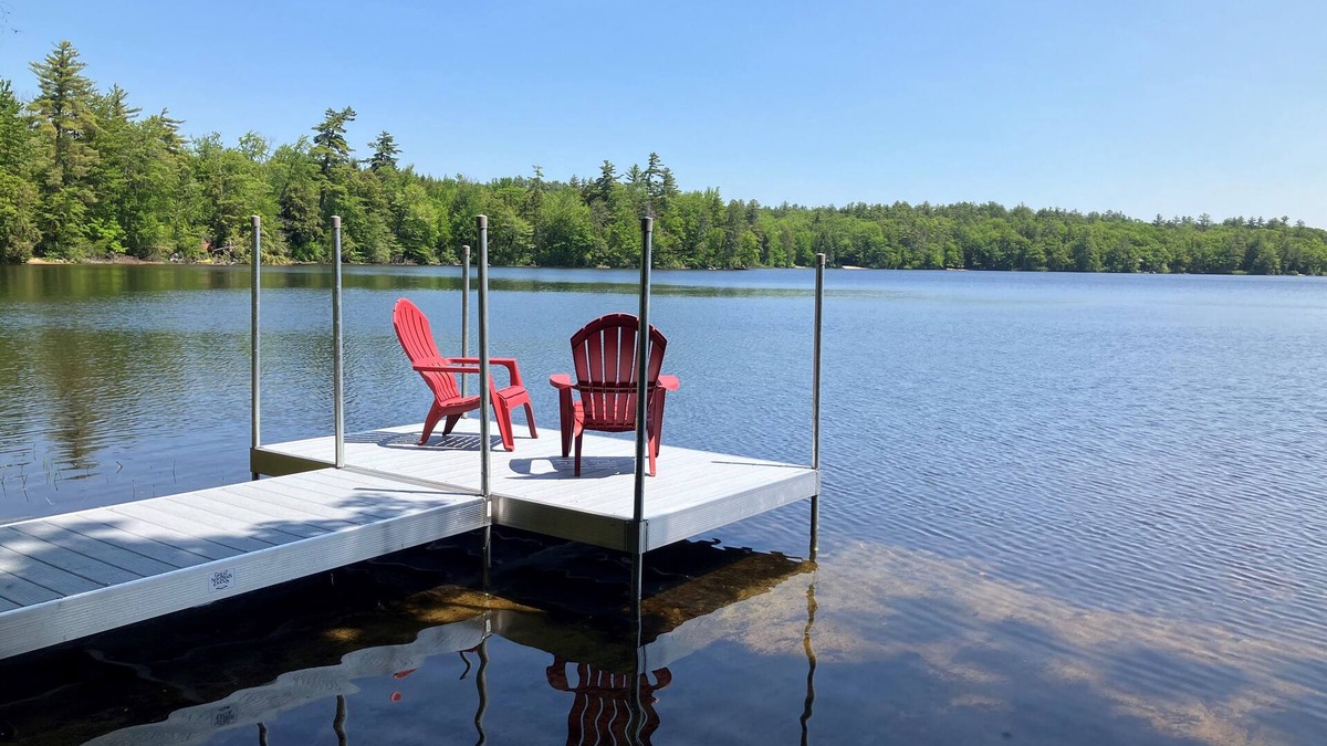 Eidelweiss Village House | Waterfront House w/Lakeside Deck, Kayaks and Canoe, Minutes to N. Conway