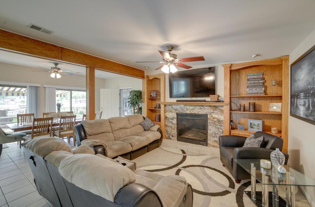 Horton House | Waterfront Jackson Vacation Rental on Olcott Lake!