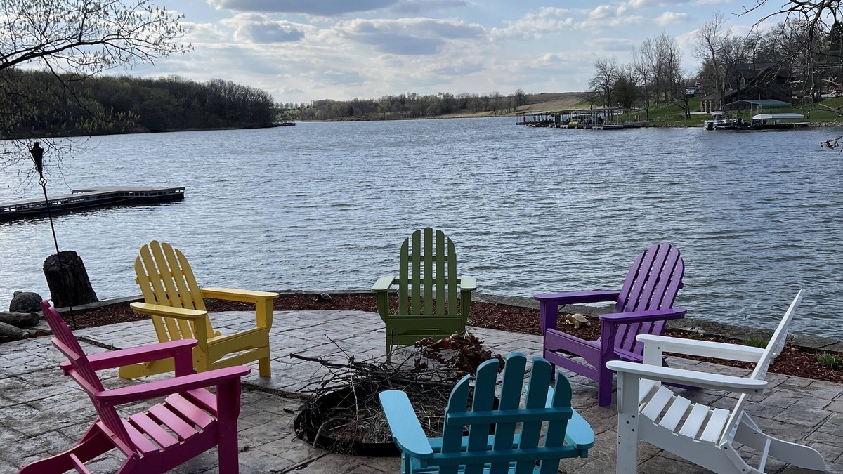 Unionville House | Waterfront Lake Cabin