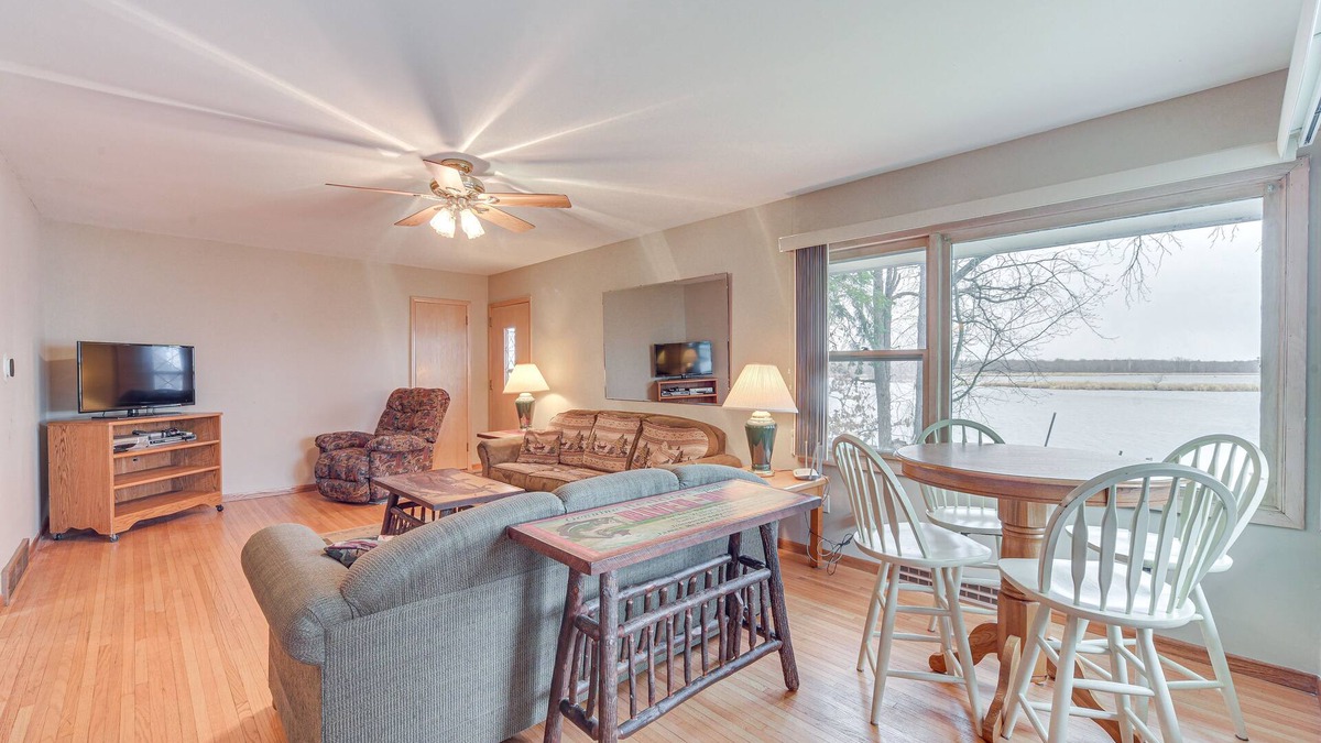 Holcombe House | Waterfront Lake Holcombe Getaway w/Dock