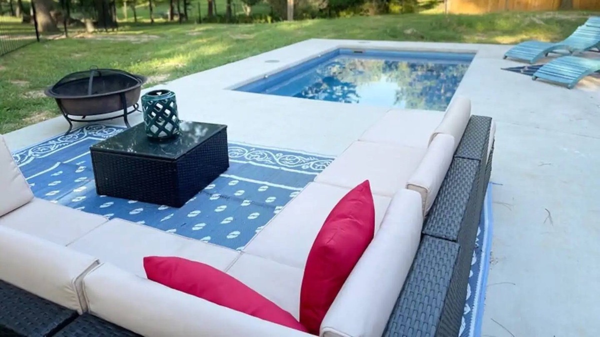 Mineola House | Waterfront Lake House with a pool