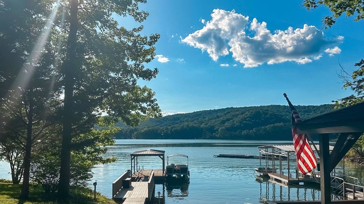 Maynardville House | Waterfront living with private dock, private boat launch, kayaks & firepit