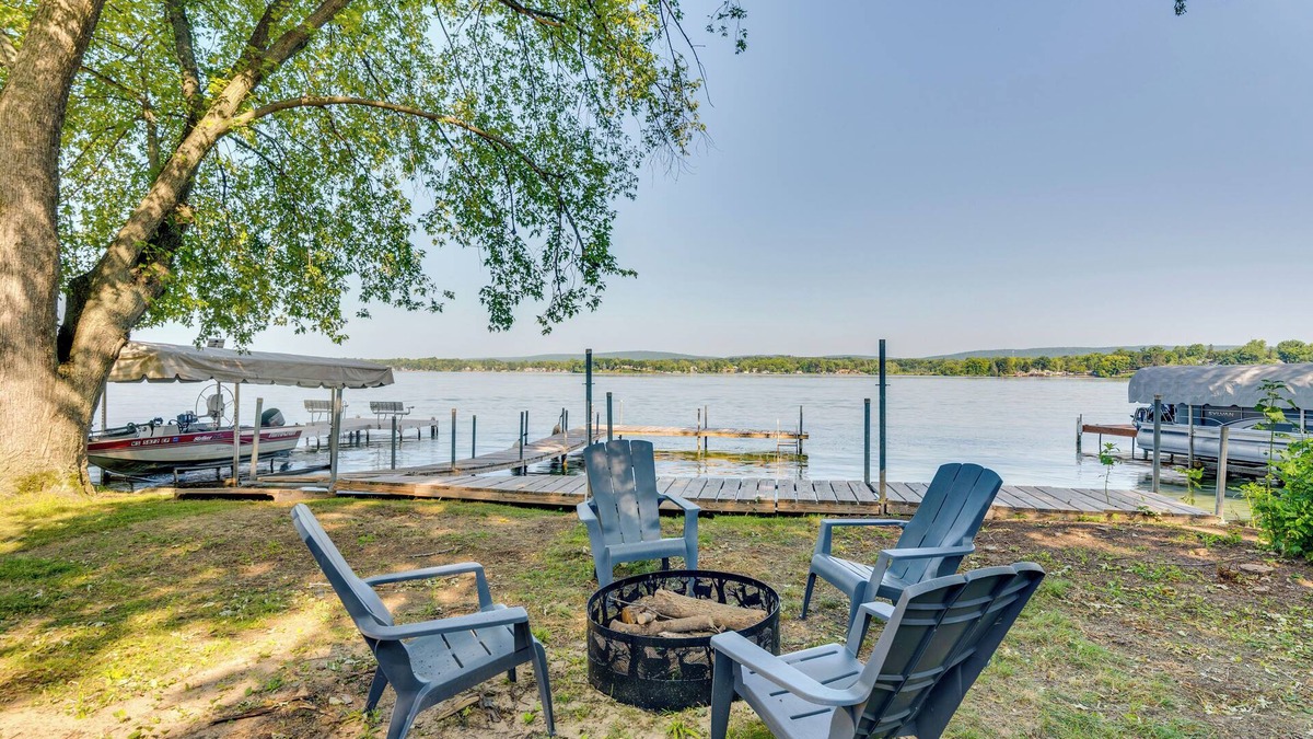 Lodi House | Waterfront Lodi Vacation Rental on Lake Wisconsin!