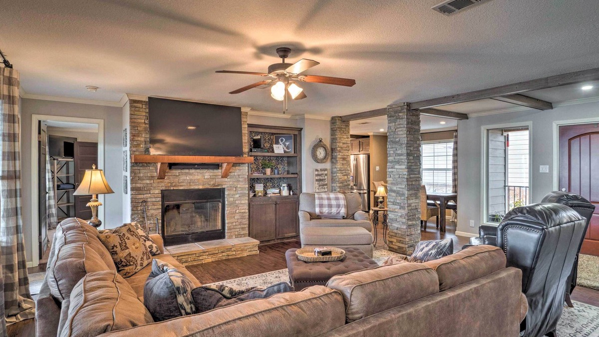 Negreet House | Waterfront Louisiana Vacation Rental w/Dock!