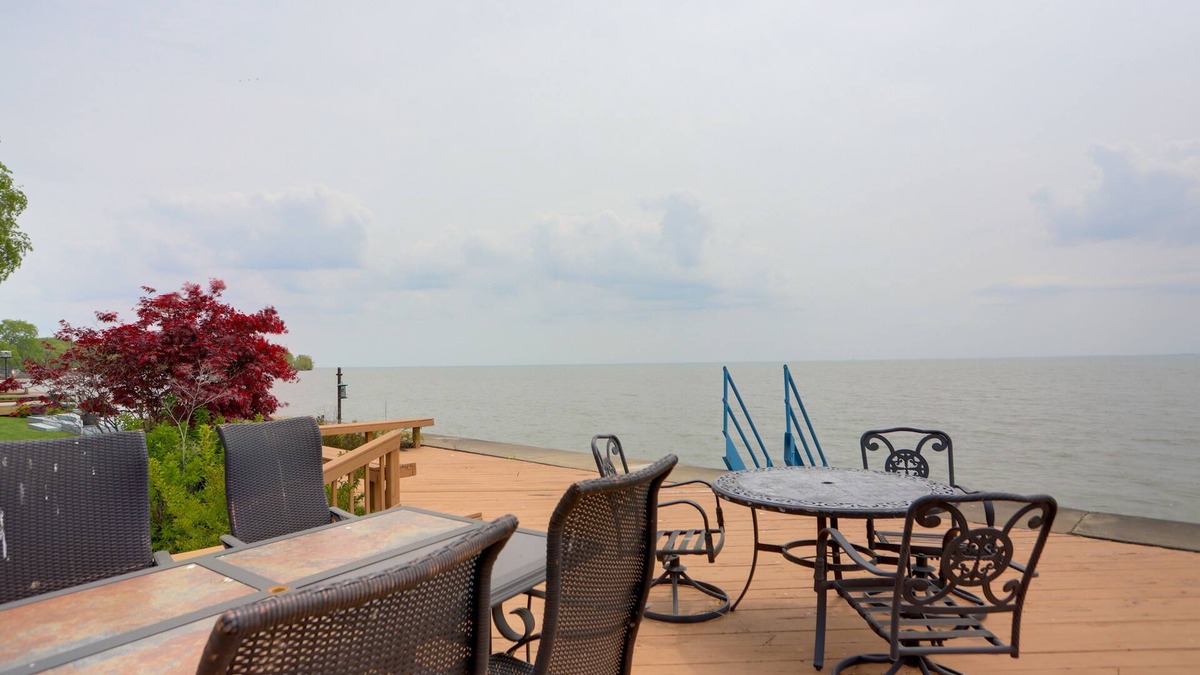 Luna Pier House | Waterfront Luna Pier Home 14 Mi to Downtown Toledo