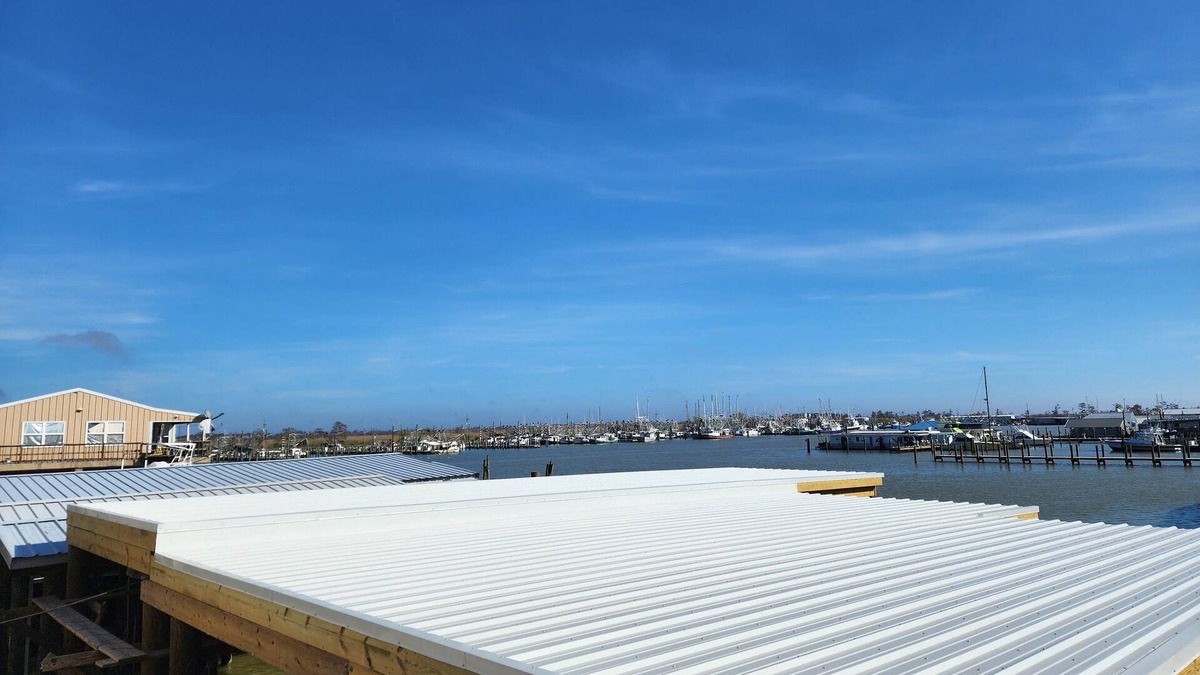 Venice Cabin | Waterfront Luxury Lodge - 4 Bdr/4 Bath in Venice MarinanNO BOAT SLIPnNO ICE