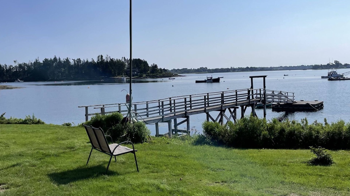 Mid-Coast and Islands House | Waterfront Main House & Guest Cottage- Casco Bay, So. Harpswell.
