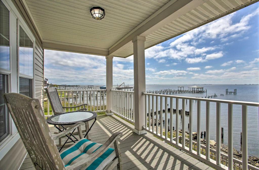 Lake Catherine House | Waterfront New Orleans Home with Private Dock and Pier