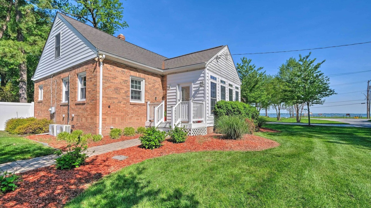 Rose Haven House | Waterfront North Beach Home ~ 2 Mi to Beach!