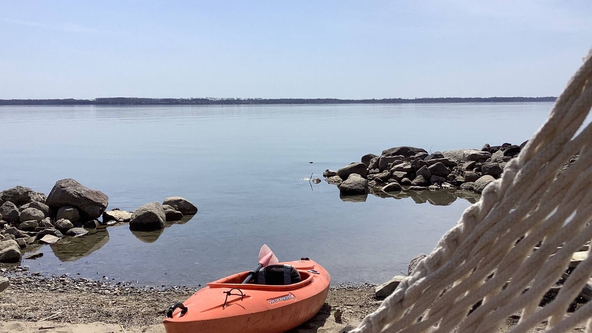 Howe Island Cottage | Waterfront oasis at Zoe’s Lagoon, 1000 islands