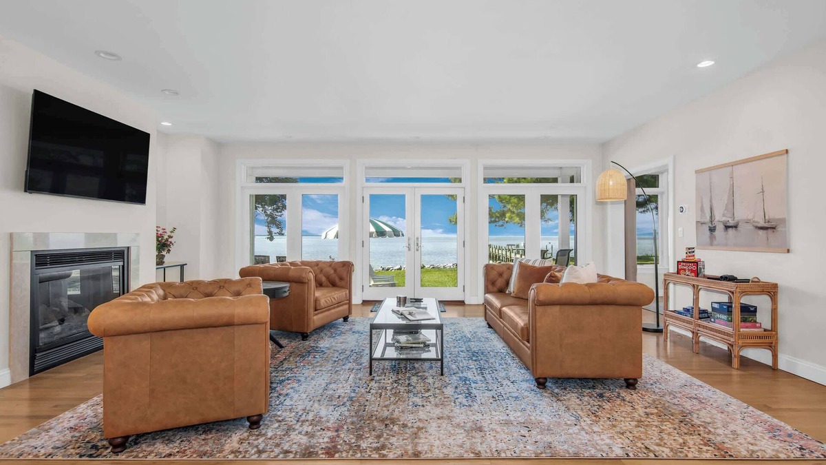 Royal Oak House | Waterfront Paradise | Pool, Views & Serenity