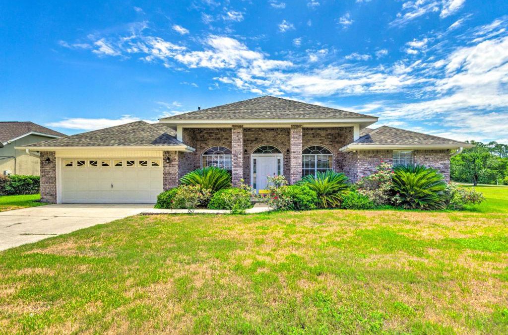 Northwest Pensacola House | Waterfront Pensacola Home with Florida Room!