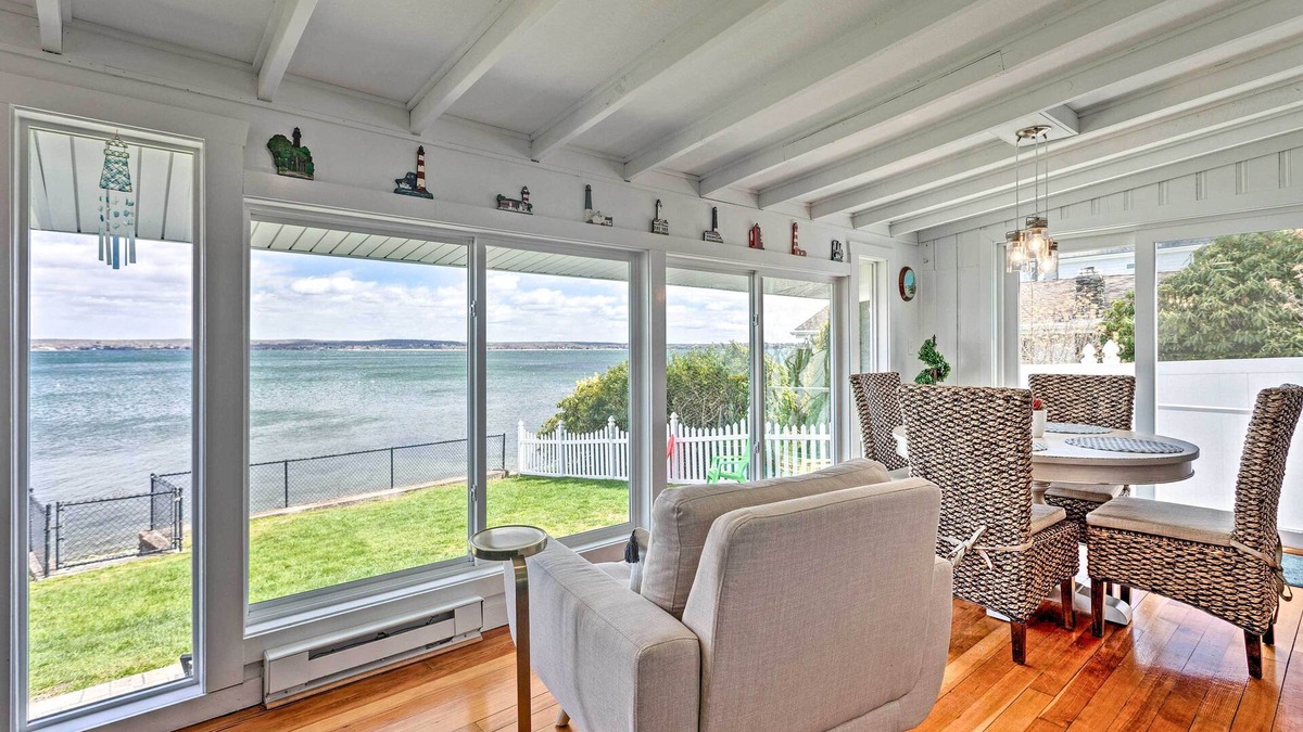 Portsmouth Cottage | Waterfront Portsmouth Cottage: 8 Mi. From Newport!