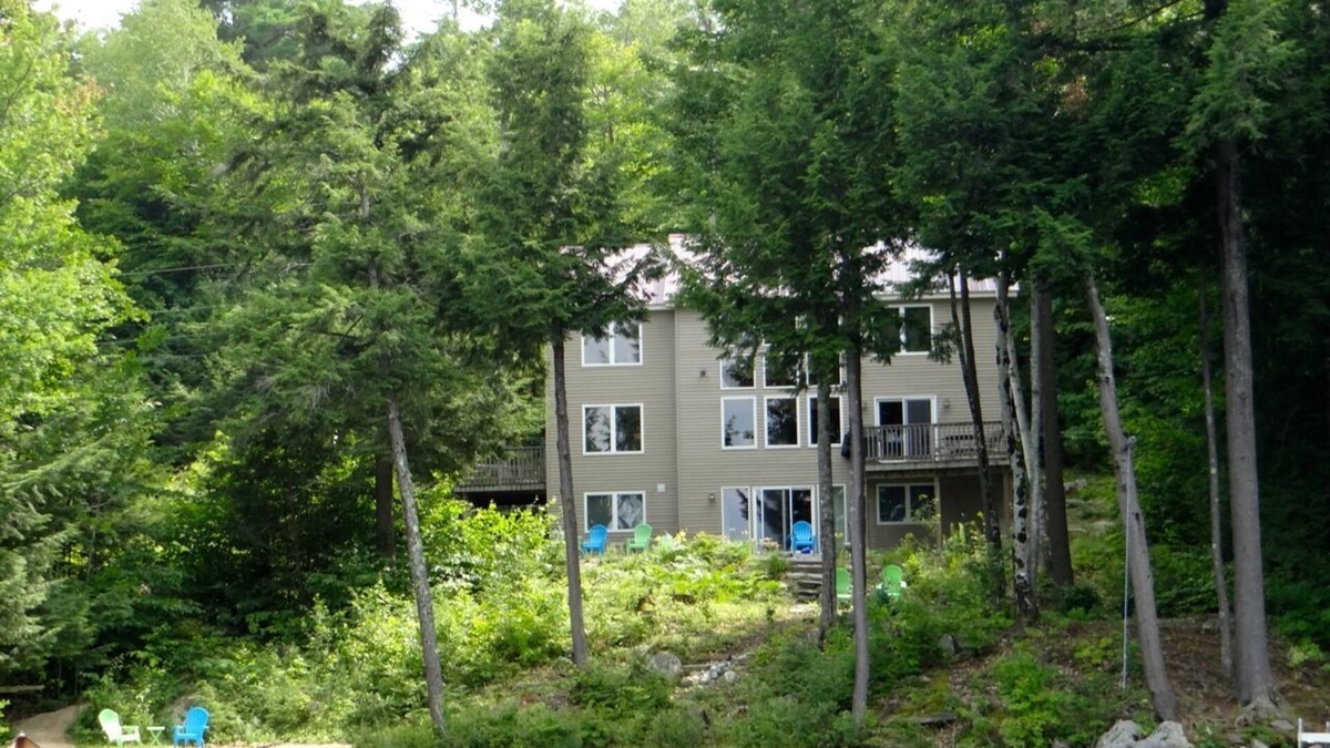 Eidelweiss Village House | Waterfront, Private Beach, A/C, Near N. Conway, Skiing, White Mountains