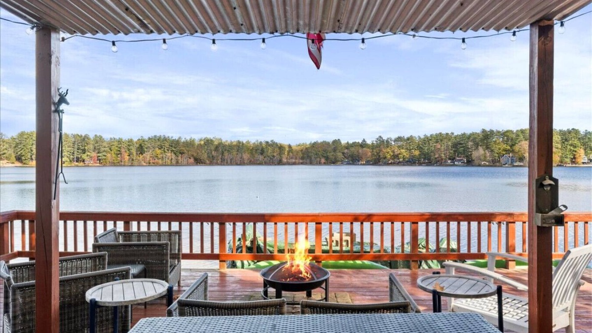 Acton House | Waterfront | Private Dock | Outdoor Firepit