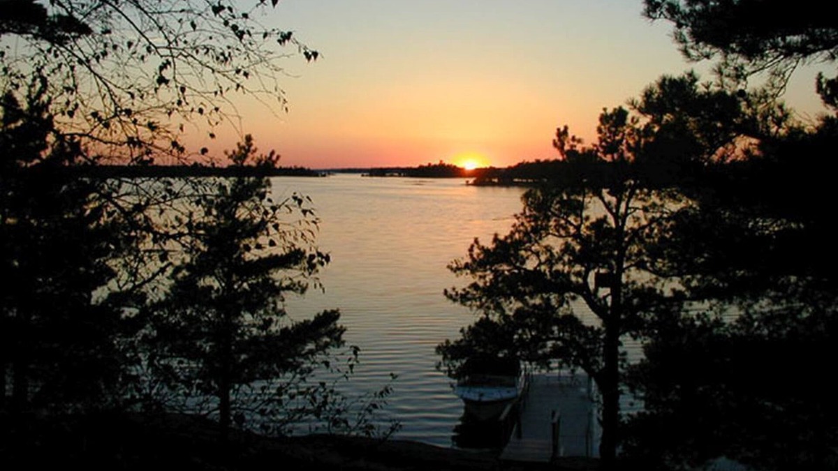 Redwood Cottage | Waterfront Property-1000 islands NY (Alexandria Bay)