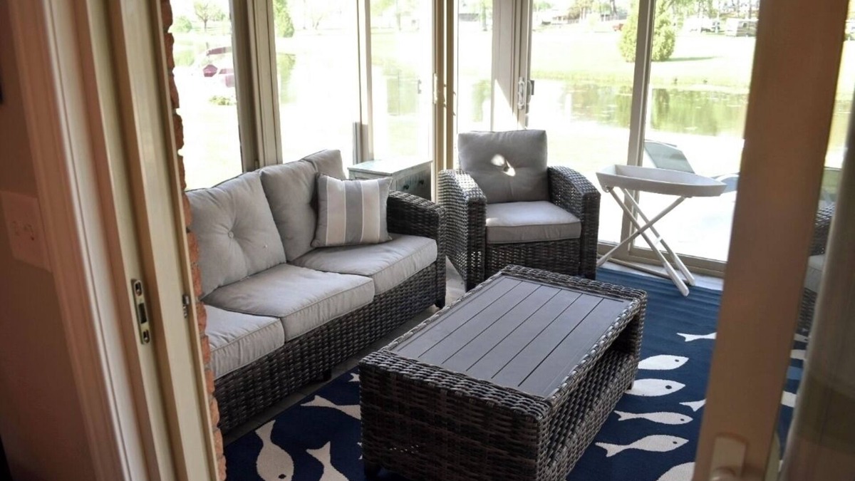 Warsaw House | Waterfront Property newly remodeled