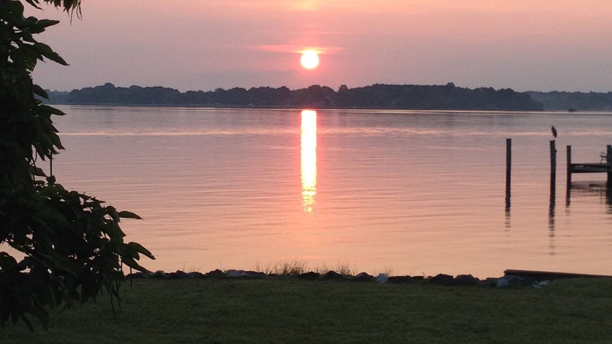 St. Michaels House | Waterfront Property, kayaks, private dock, near town