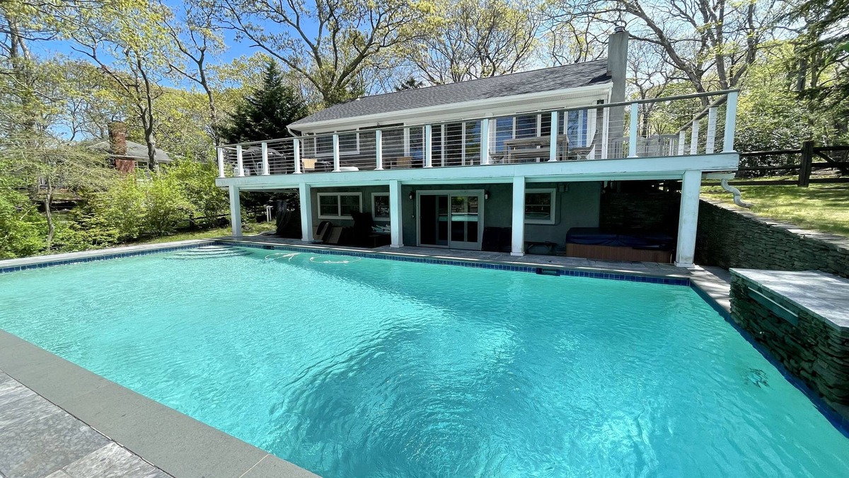 Westhampton House | Waterfront Relaxation in Westhampton