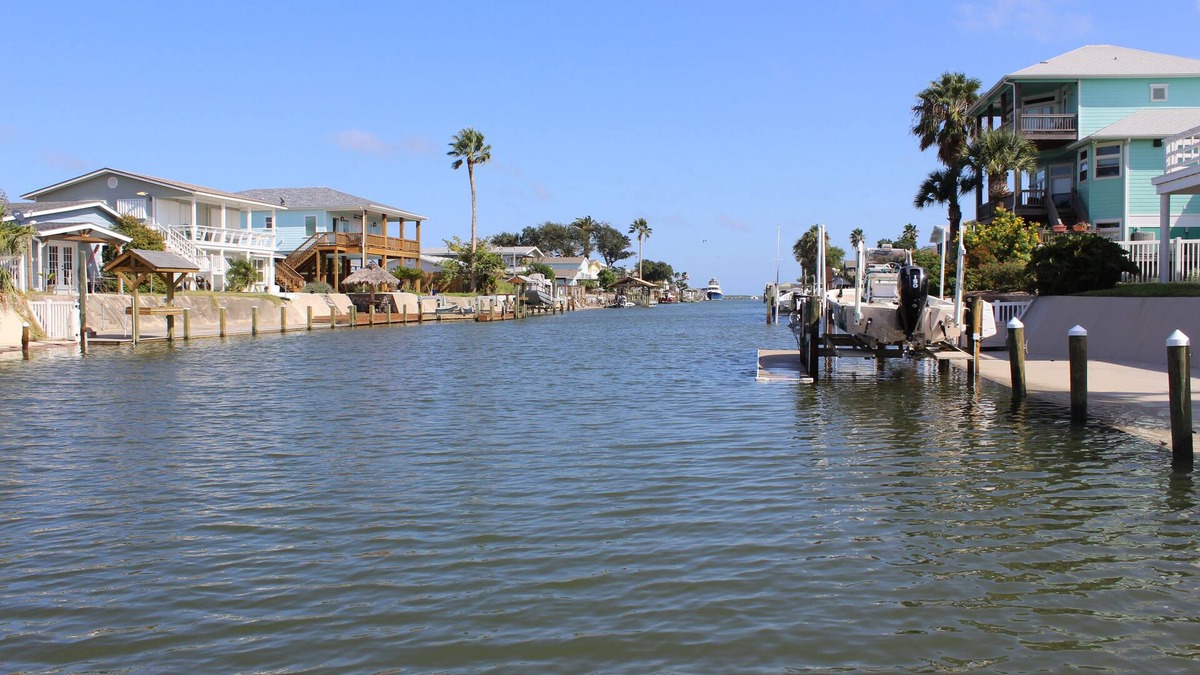Palm Harbor House | Waterfront Rental with Private Pool