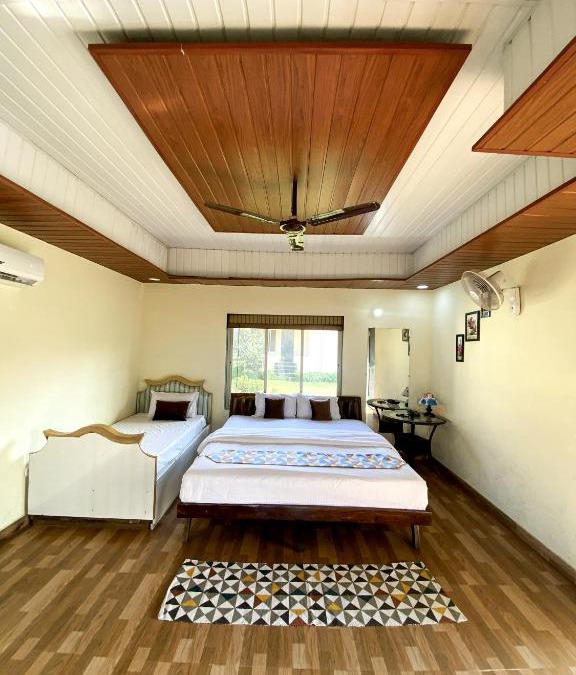 Vada House | Waterfront Resort in Mumbai