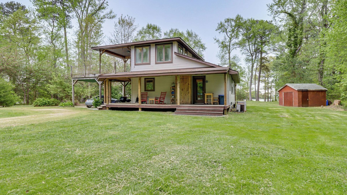 Point Lookout Cabin | Waterfront Ridge Retreat Cabin on St Jeromes Creek