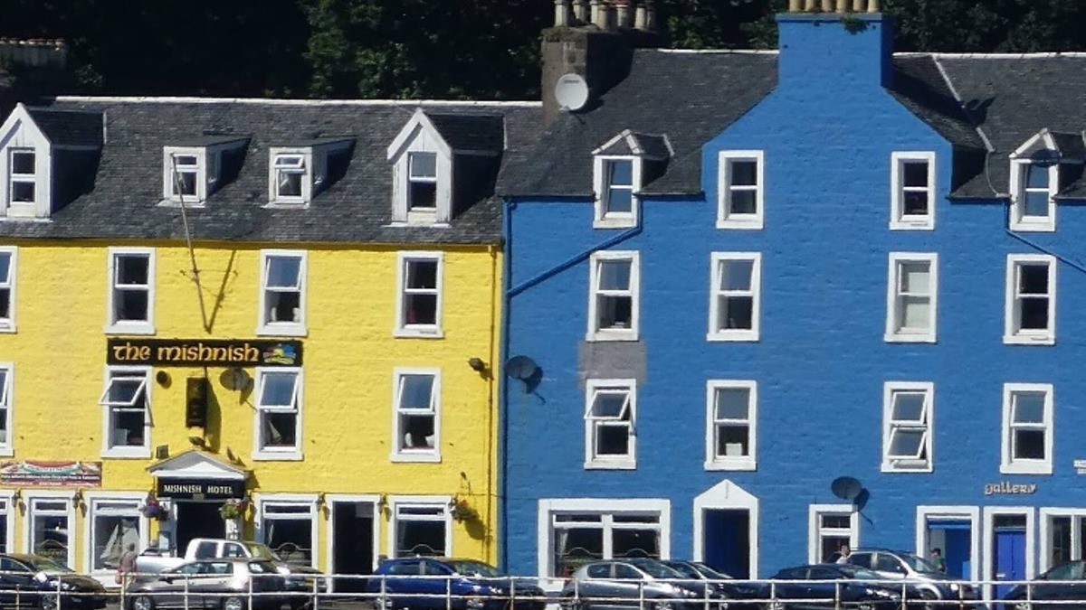 Tobermory Apartment | Waterfront Snug - pet friendly apartment on Tobermory's Main Street